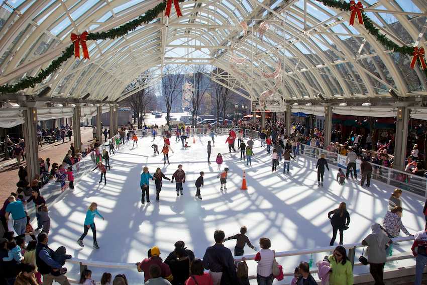Shoppers stopped to ice skate at the pavillion at Reston Town Center.  
This is a festive activity available all throughout the winter.
