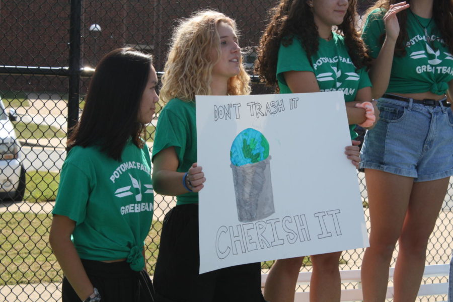 Green+Team+Participates+in+September+Climate+Strike