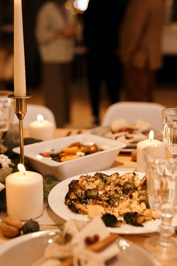 The Gift of Balance: 4 Tips to Navigate Diet Culture & Food Anxiety This Holiday Season