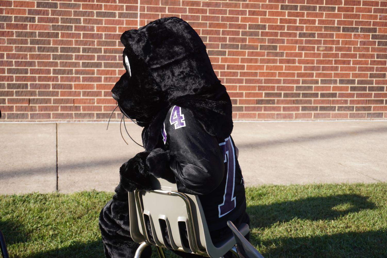 Panther Mascot Making a Virtual Visit to Kindergarten Students at Konnoak